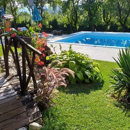 Farmház Seoski Turizam Melovic Rožanstvo