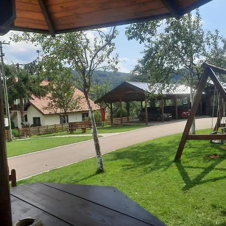 Seoski Turizam Melovic Farmház Rožanstvo
