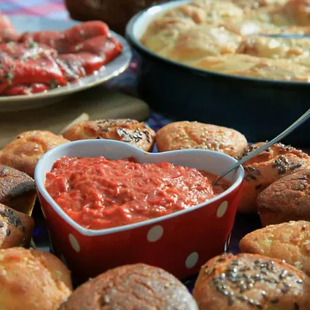 Seoski Turizam Melovic Rožanstvo