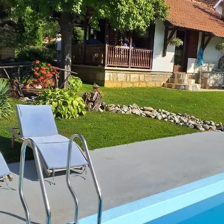 Farm stay Seoski Turizam Melovic