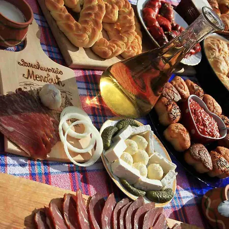 Seoski Turizam Melovic Rožanstvo