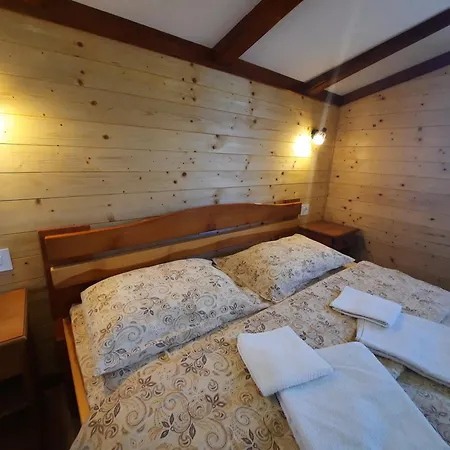 Seoski Turizam Melovic * Rožanstvo