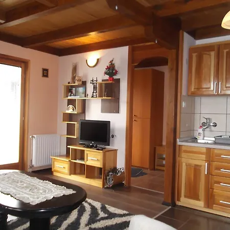 Farm stay Seoski Turizam Melovic *
