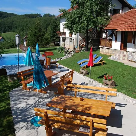 Farm stay Seoski Turizam Melovic *