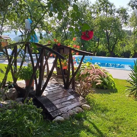 Farmház Seoski Turizam Melovic Rožanstvo